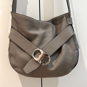 Great condition! Tory Burch crossbody bag.